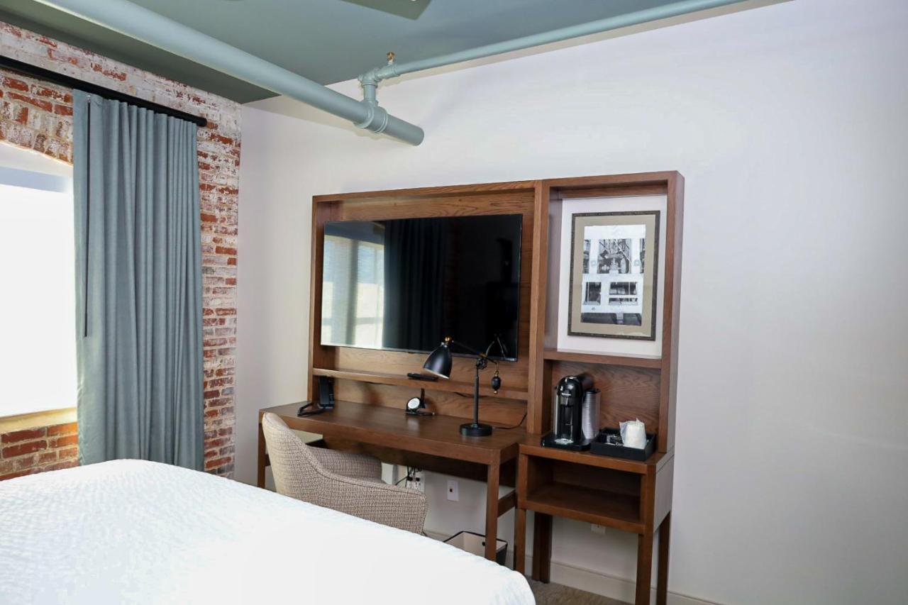 City Mills Hotel Калъмбъс Екстериор снимка